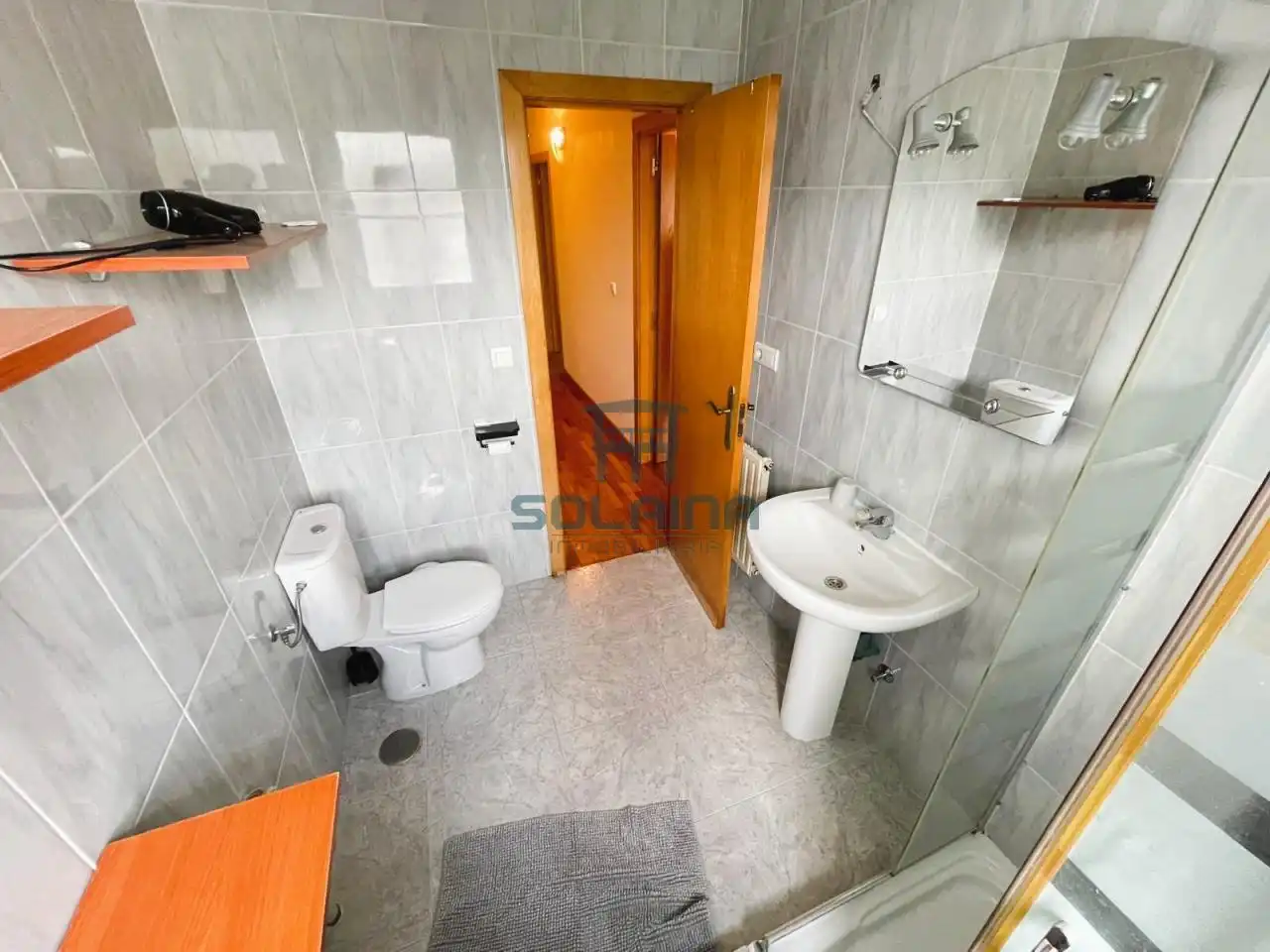 Baño de Casa adosada en venta en A Arnoia con Calefacción, Jardín privado y Parquet