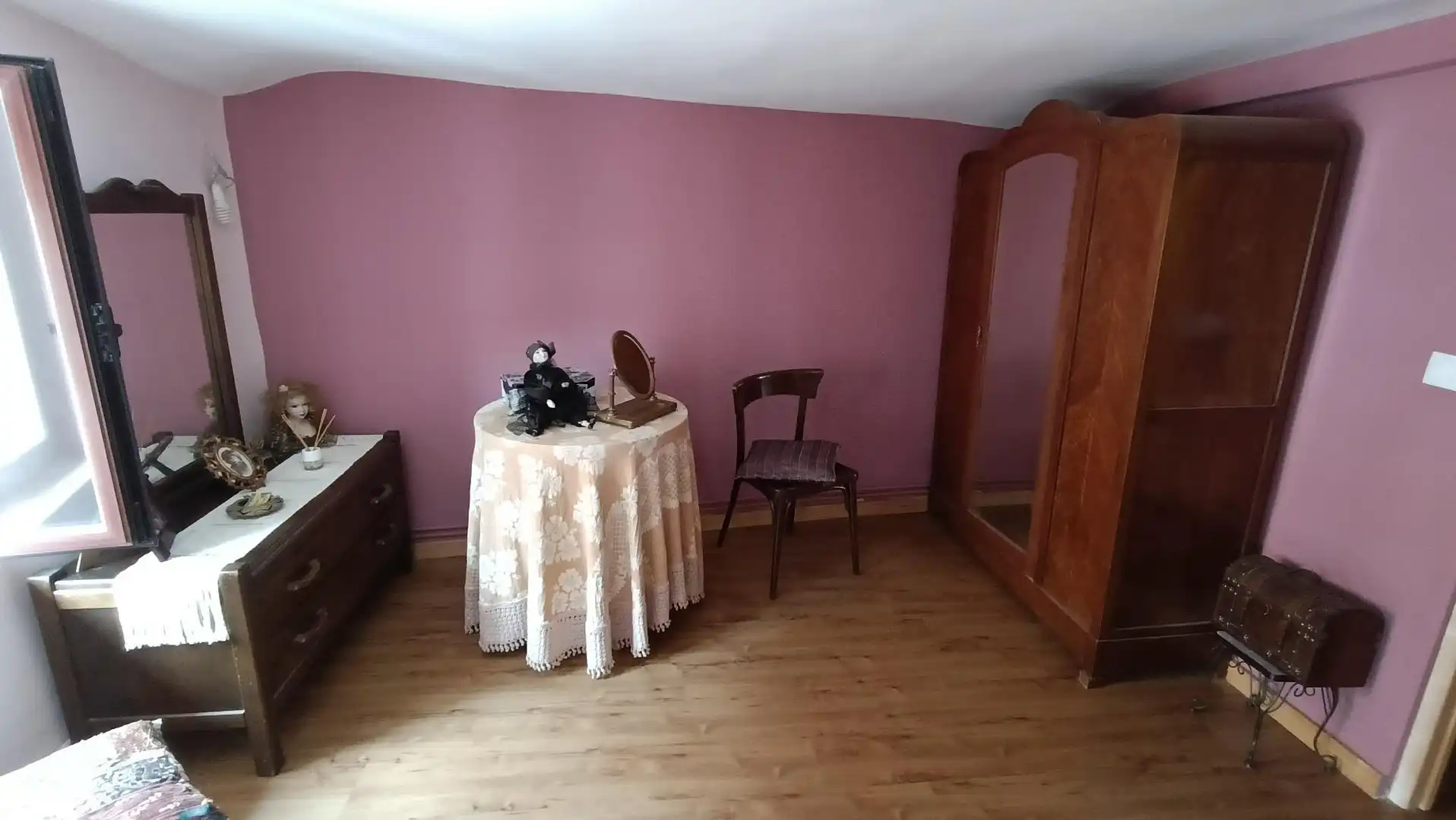Bedroom of Detached homes for sale in Madrigal del Monte  with Heating and Terrace
