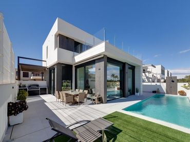 Villa avec piscine à vendre à El Pinar de Campoverde