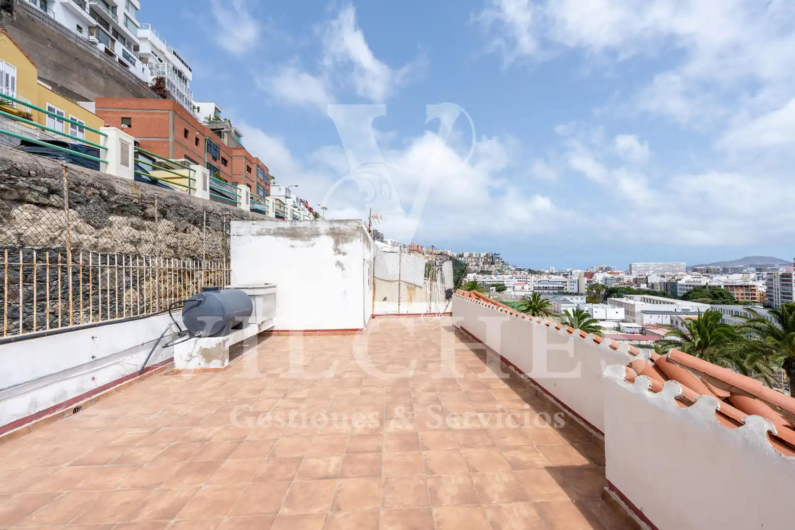 Vista exterior de Dúplex en venta en Las Palmas de Gran Canaria con Jardín privado, Parquet y Terraza