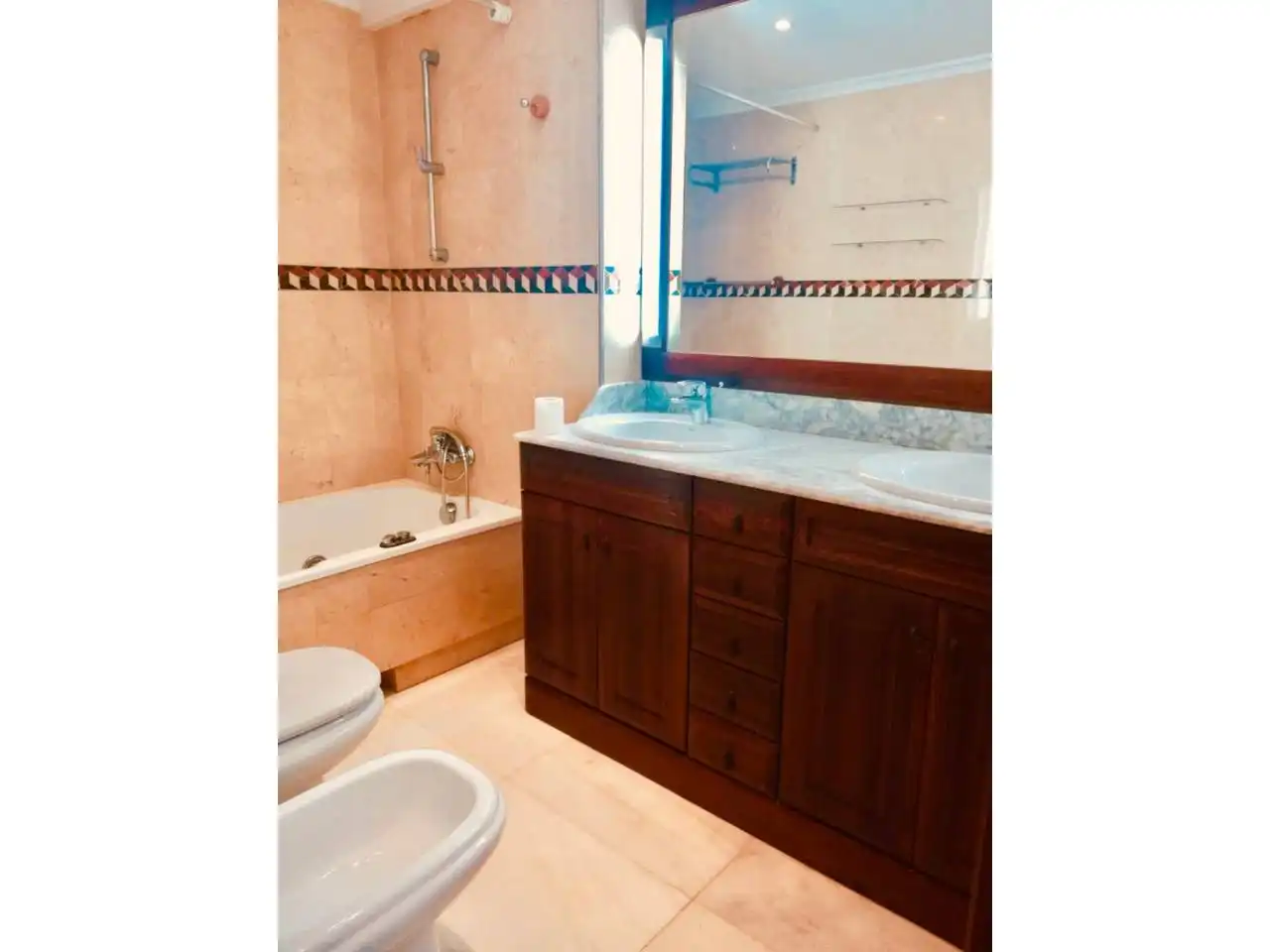 Baño de Piso de alquiler en  Palma de Mallorca con Aire acondicionado, Calefacción y Terraza