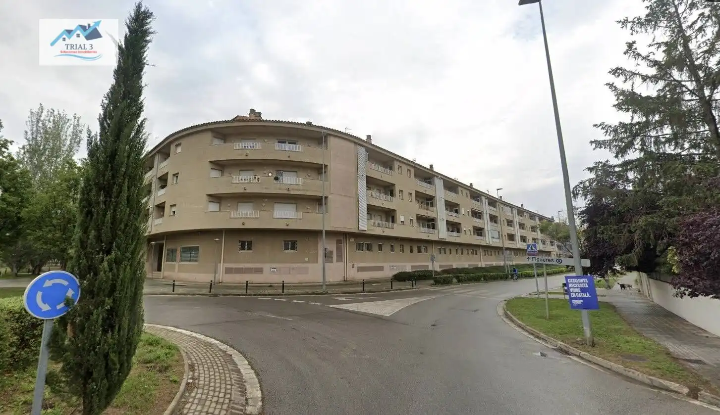 Exterior view of Flat for sale in Figueres  with Terrace, Storage room and Balcony