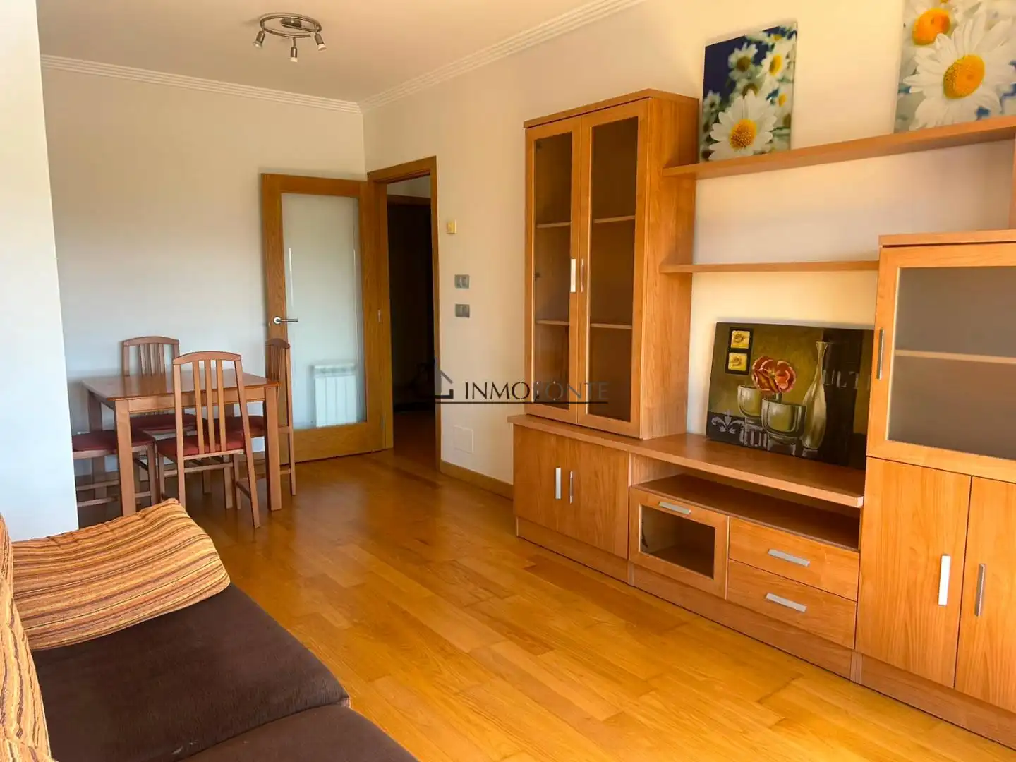 Sala d'estar de Apartament en venda en Pontevedra Capital  amb Calefacció i Traster