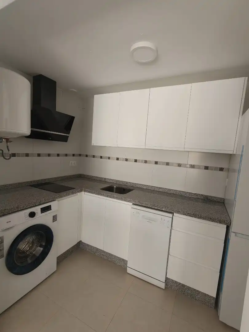 Cuina de Apartament de lloguer en Almendralejo amb Moblat i Rentadora