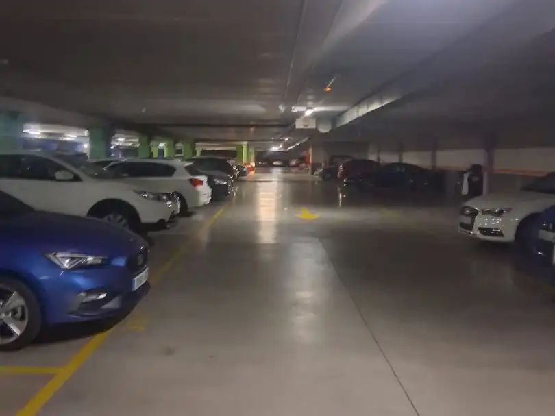 Parking de Garaje de alquiler en Plan Sur - Amistad