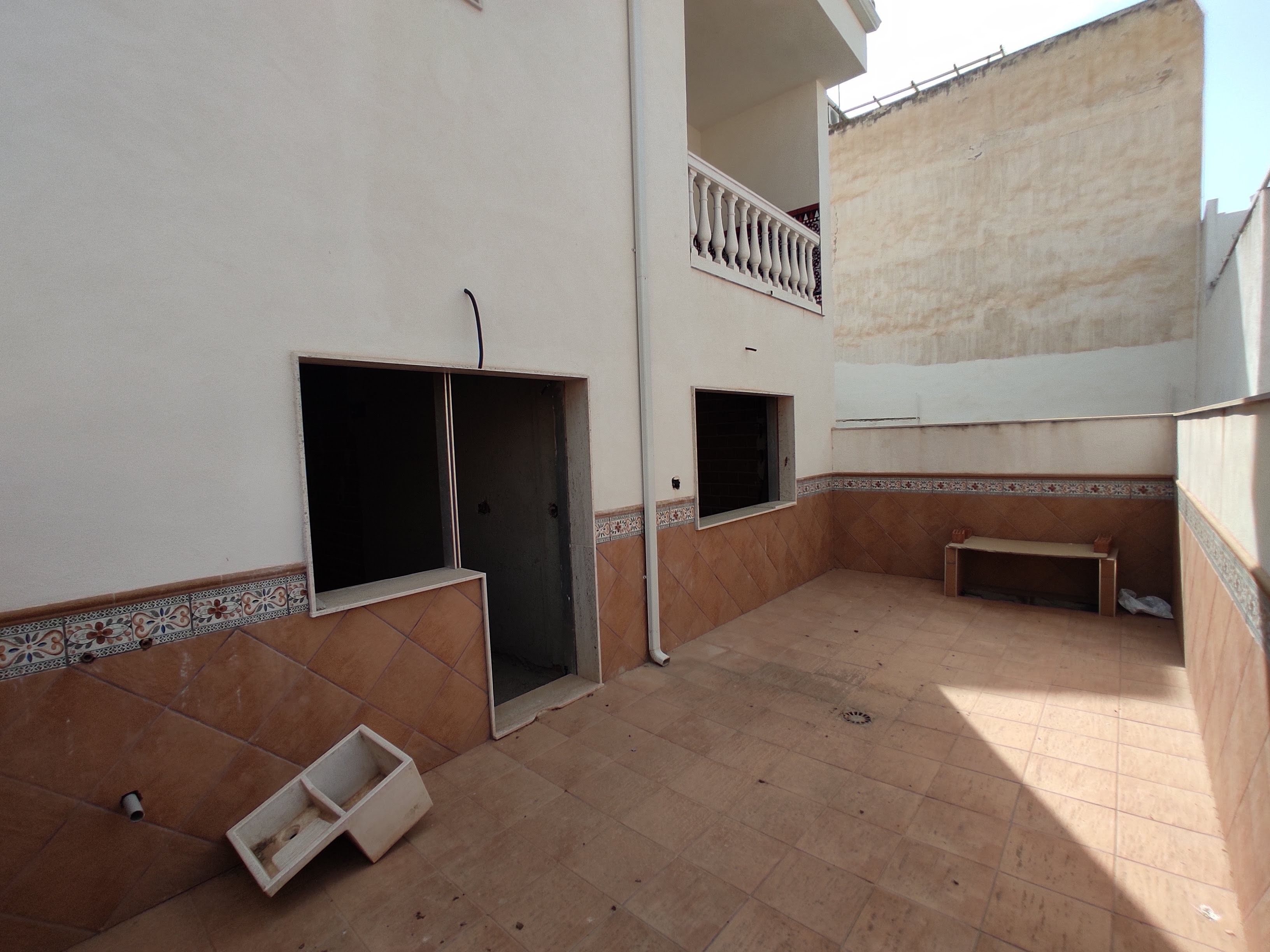 Single-family semi-detached for sale in El Valle - Universidad