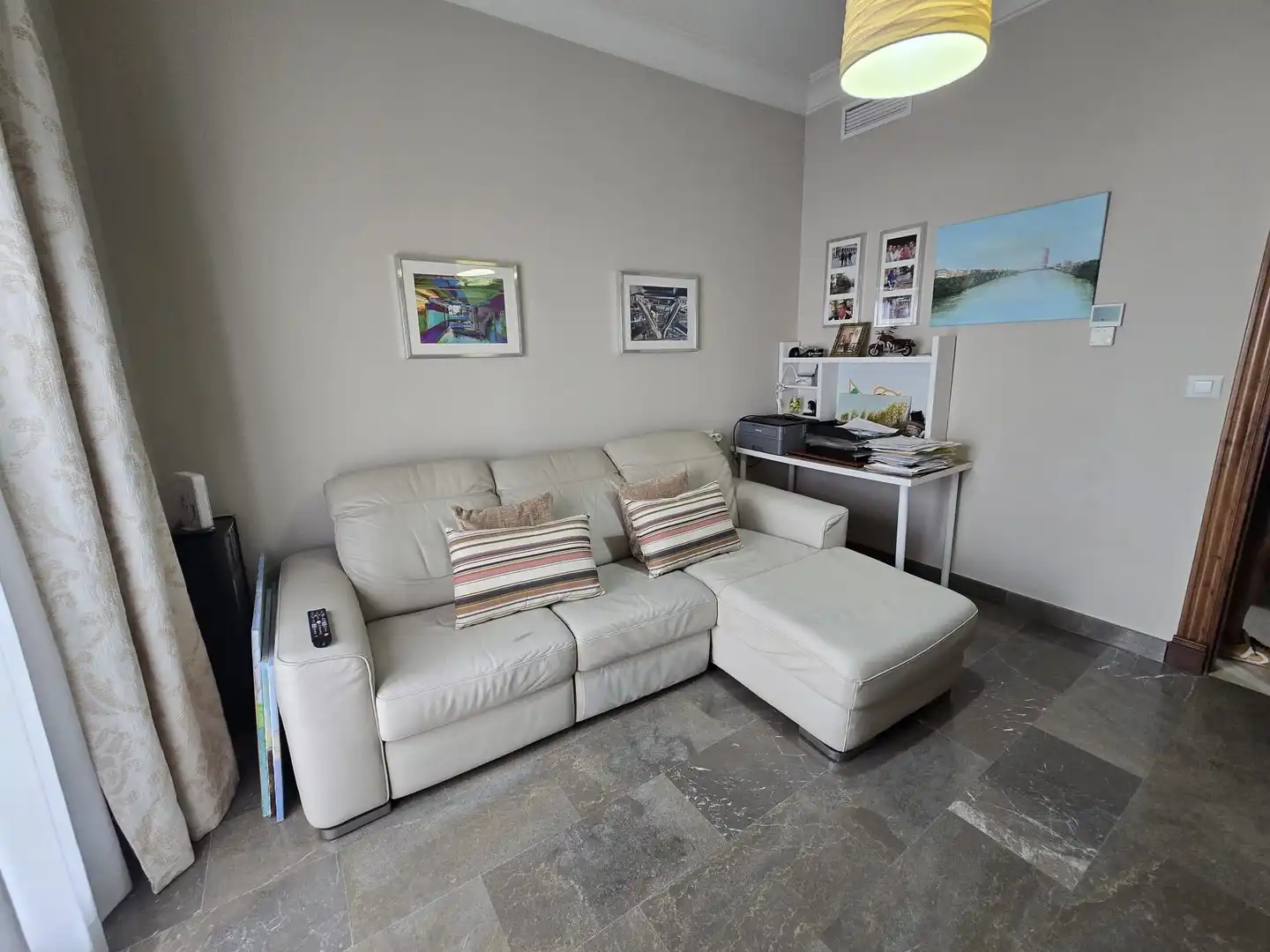 Sala de estar de Casa o chalet en venta en Villanueva del Ariscal con Aire acondicionado, Jardín privado y Terraza