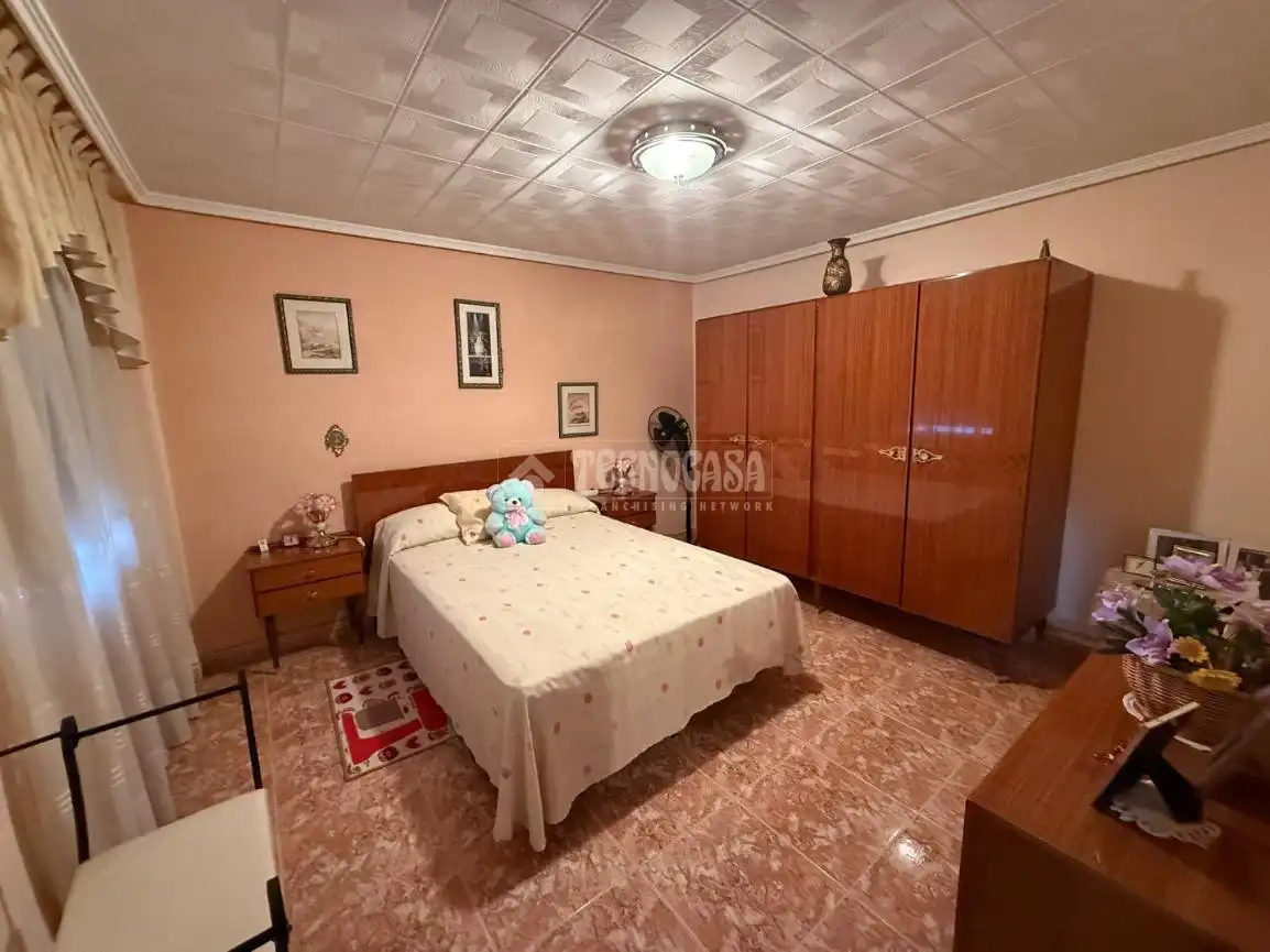 Bedroom of Flat for sale in Valencia  with Air Conditioner