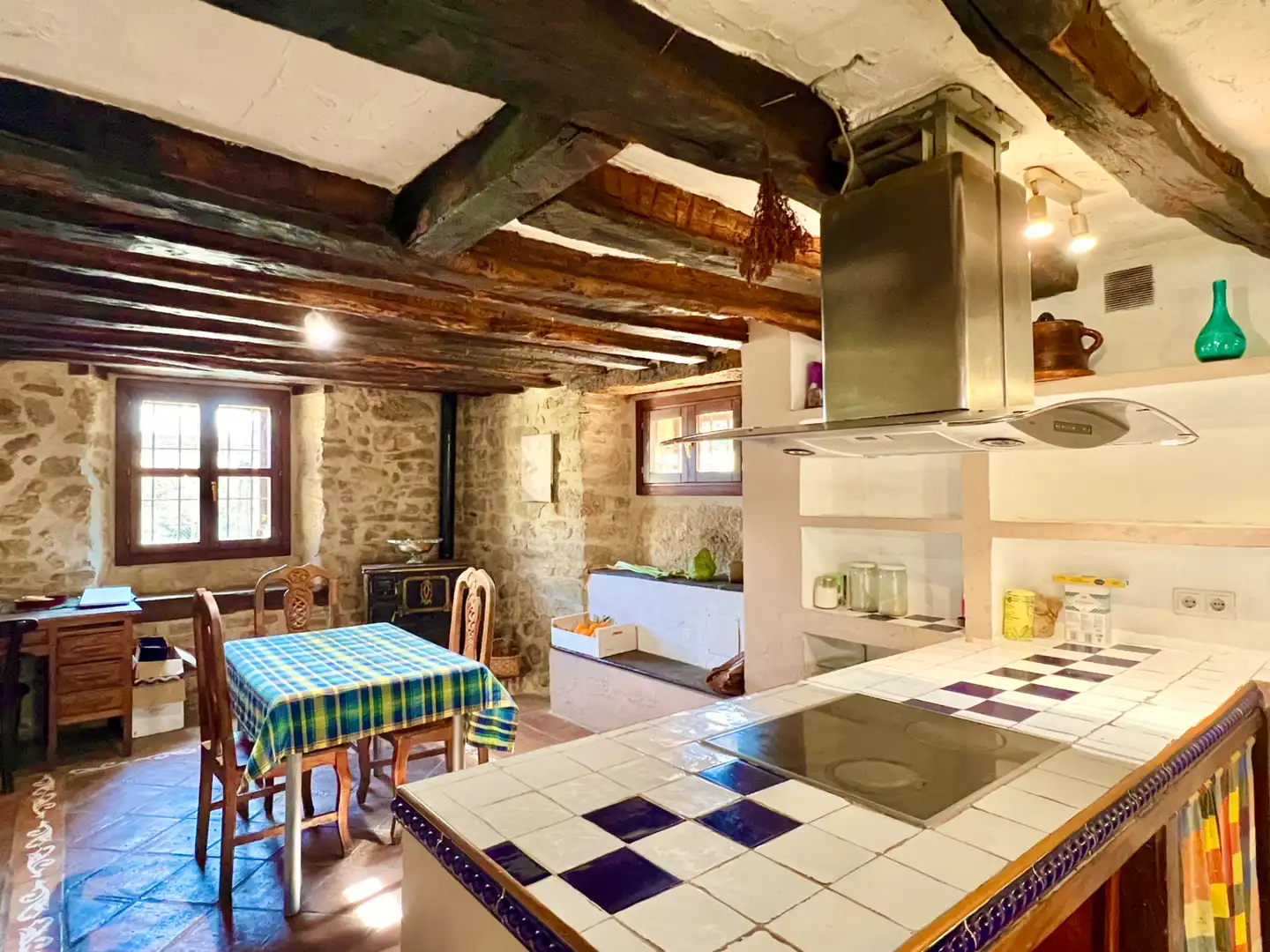 Cocina de Casa o chalet en venta en Condado de Treviño con Calefacción, Jardín privado y Parquet