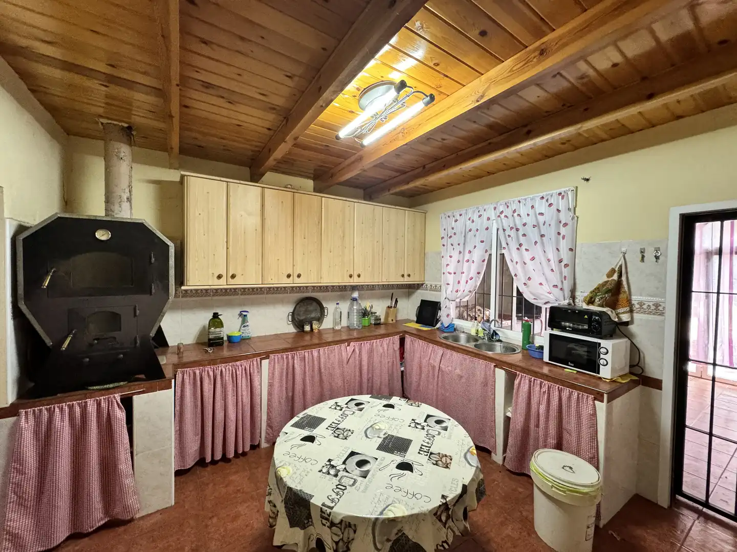 Cuina de Casa o xalet en venda en Caravaca de la Cruz amb Aire condicionat, Jardí privat i Traster