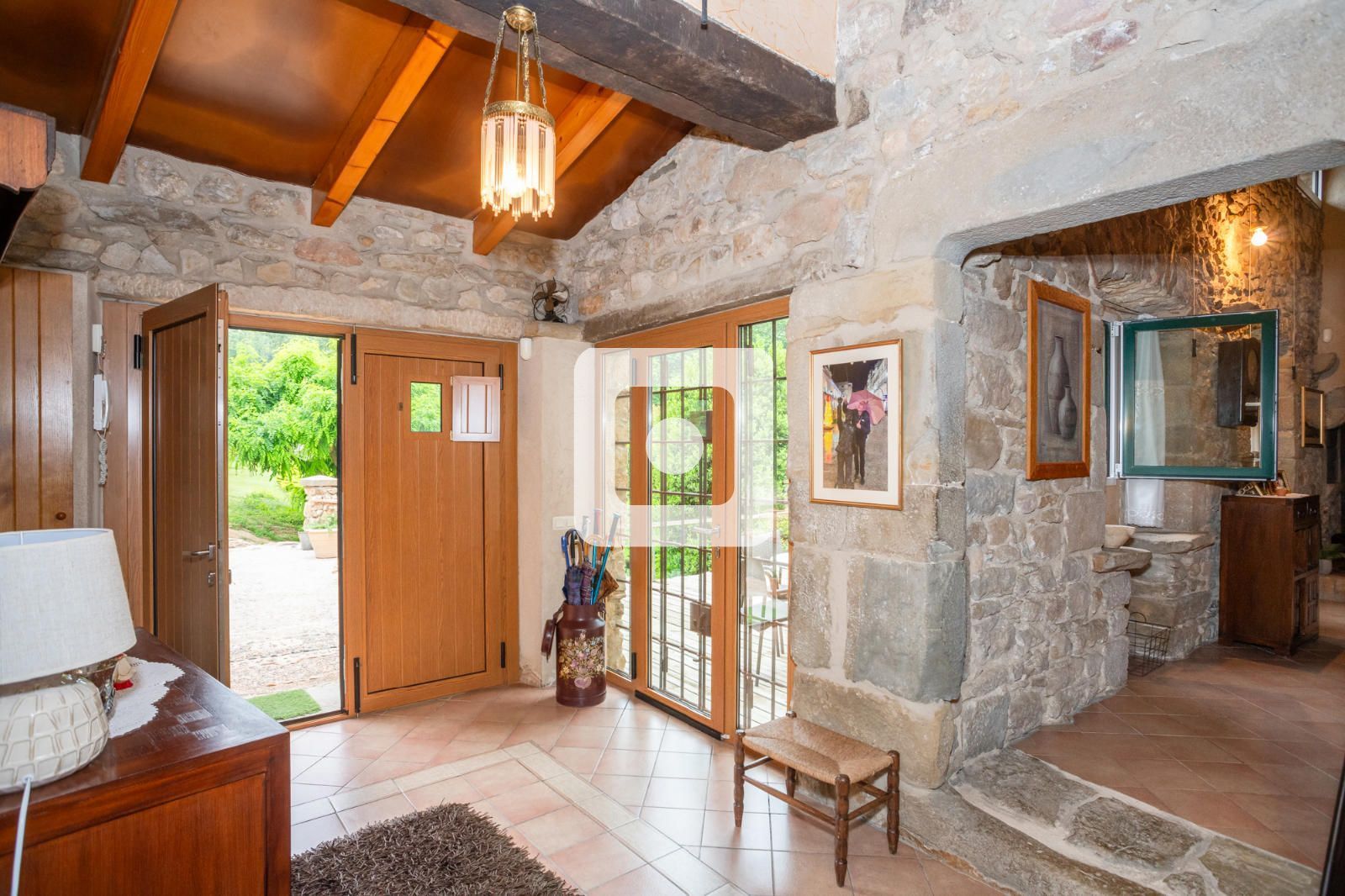Country house zum verkauf in Flaçà mit Klimaanlage und Schwimmbad