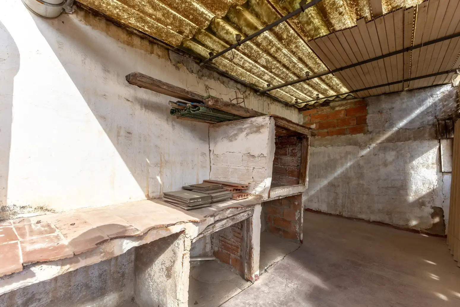 Cocina de Piso en venta en Sagunto / Sagunt con Terraza y Balcón