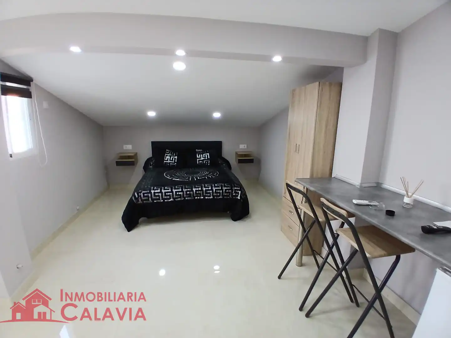 Habitación de Apartamento de alquiler en Baeza con Aire acondicionado, Calefacción y Terraza