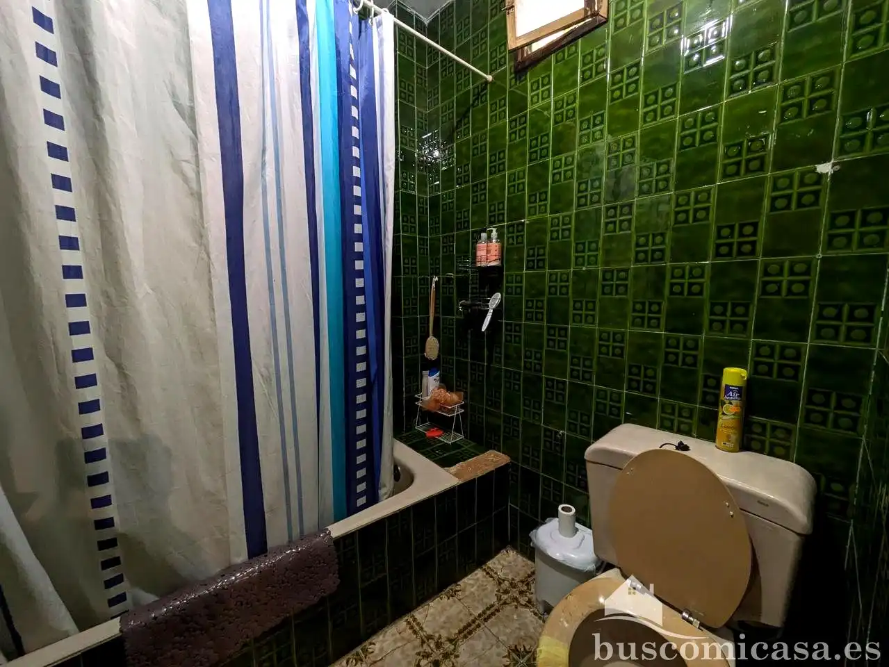 Badezimmer von Erdgeschoss zum Verkauf in Linares