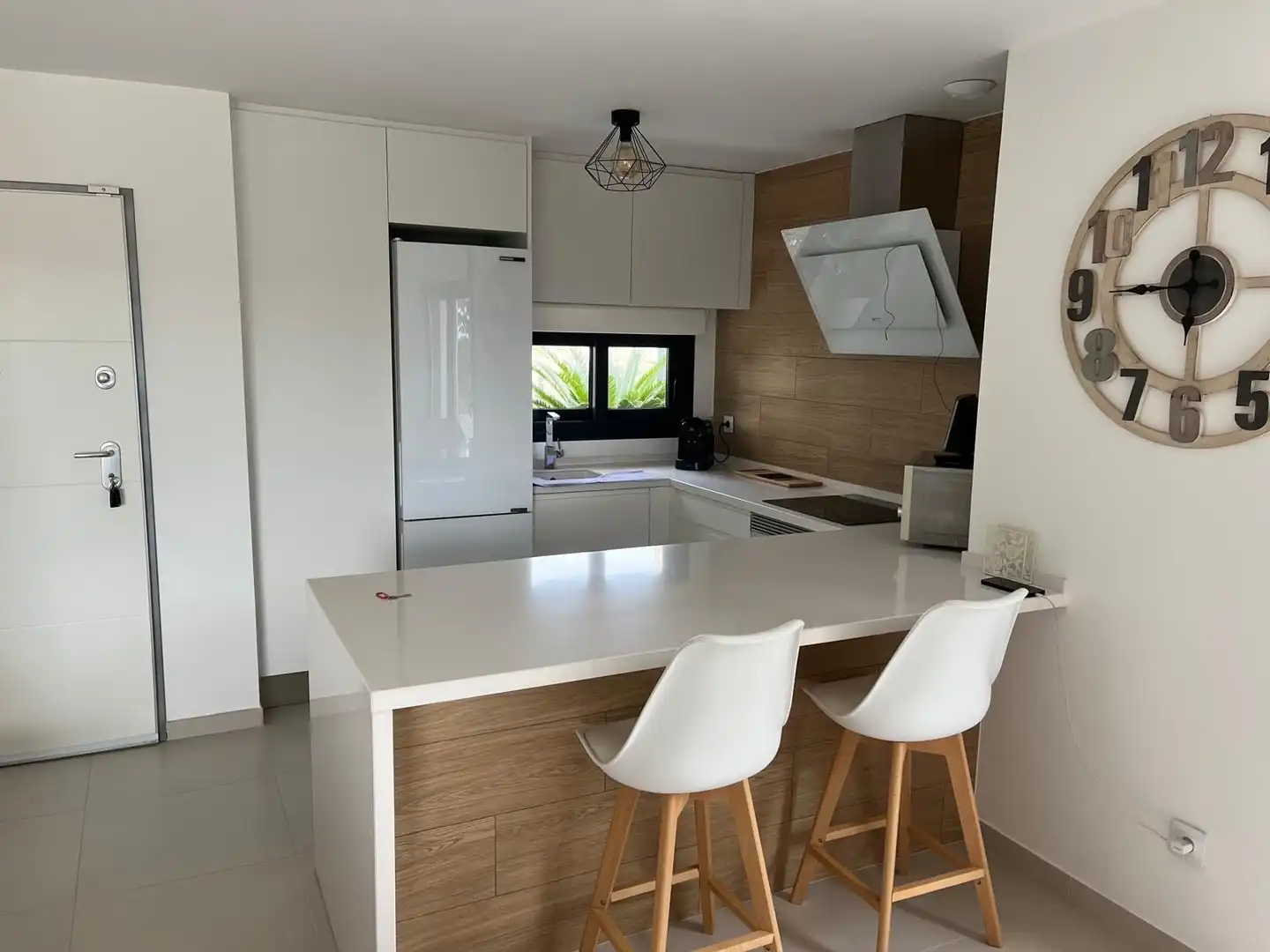 Küche von Wohnung zum Verkauf in Pilar de la Horadada mit Klimaanlage, Heizung und Privatgarten
