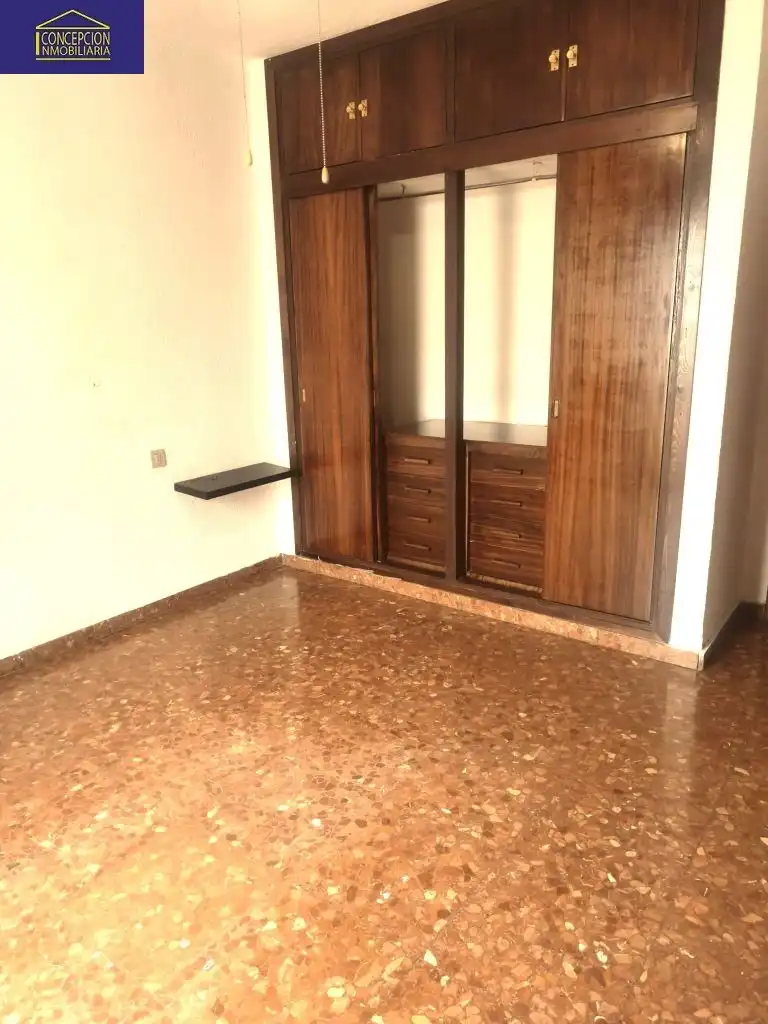 Schlafzimmer von Wohnung zum Verkauf in Córdoba mit Terrasse und Balkon