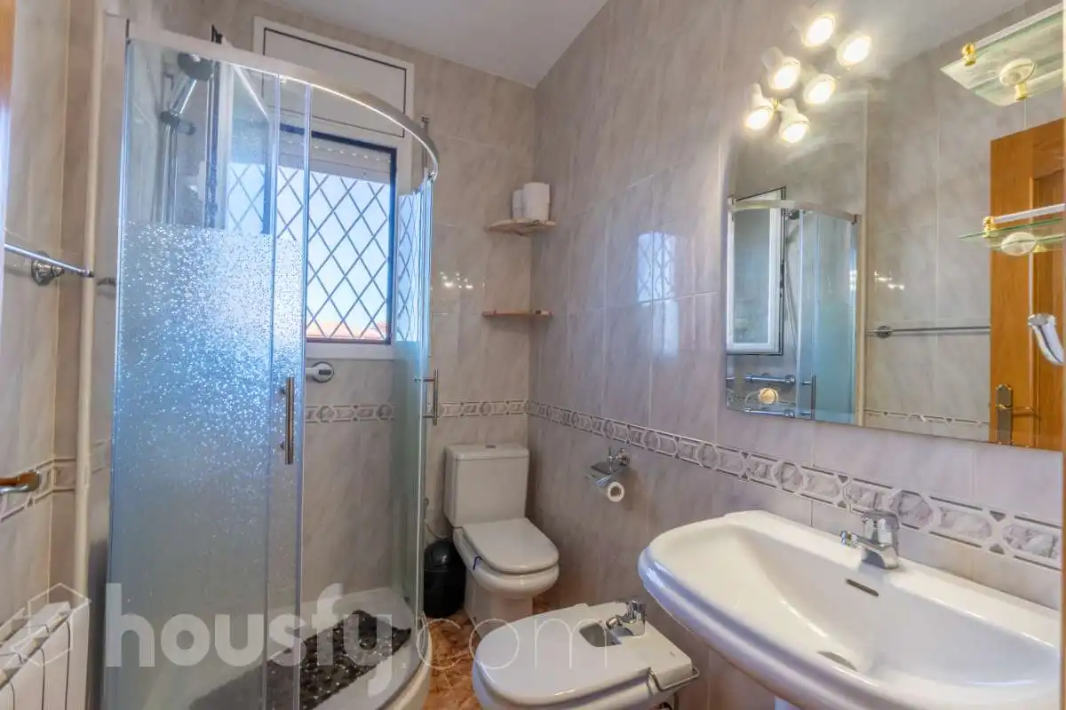 Baño de Casa o chalet en venta en Cunit con Calefacción, Jardín privado y Terraza
