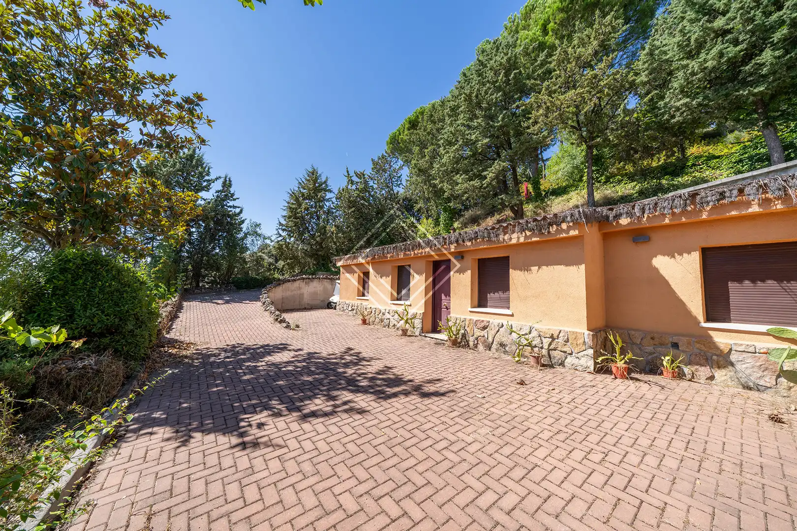 Vista exterior de Casa o chalet en venta en Algete con Aire acondicionado, Terraza y Trastero