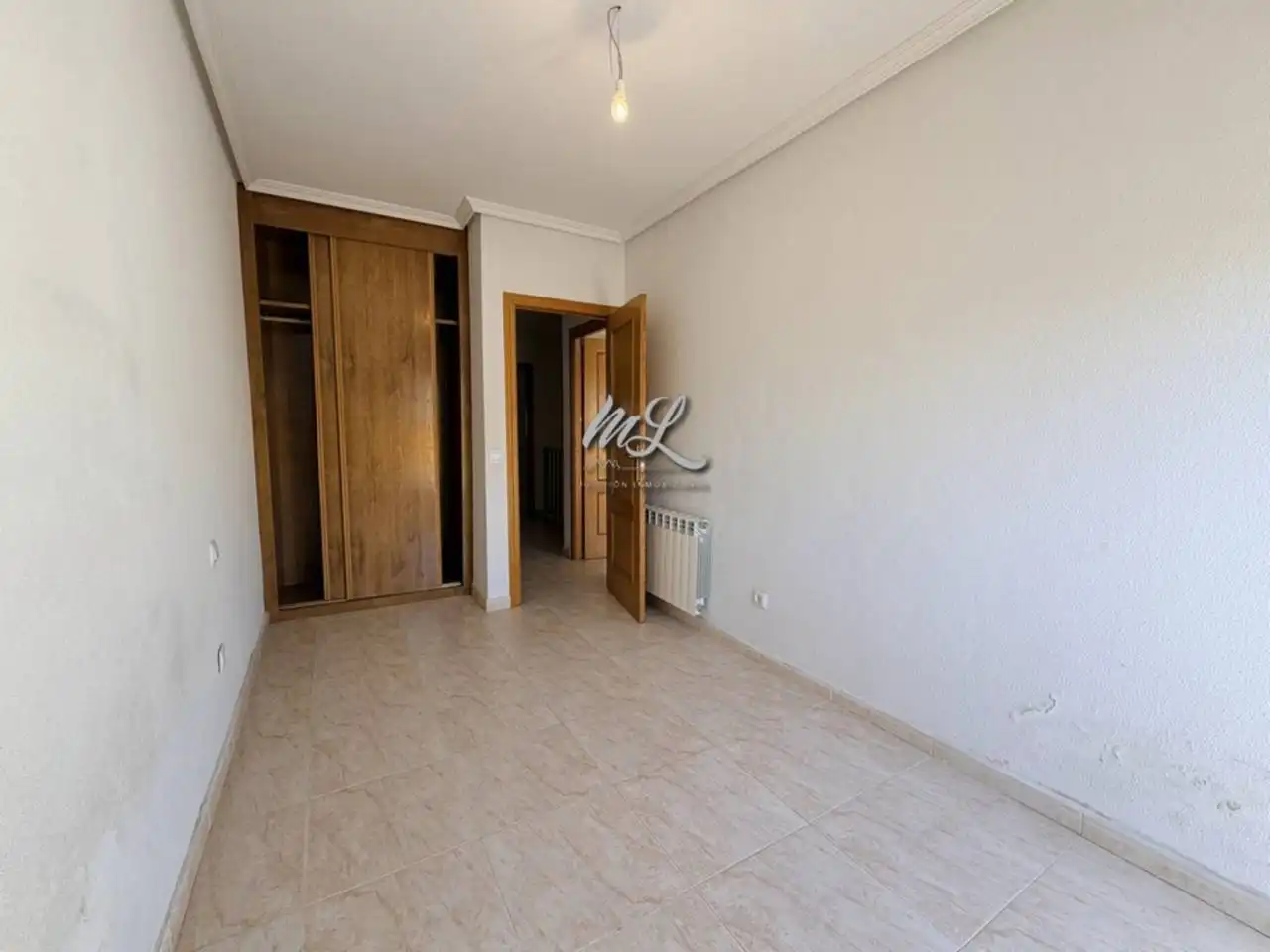 Habitación de Casa adosada en venta en Toledo con Calefacción, Jardín privado y Terraza