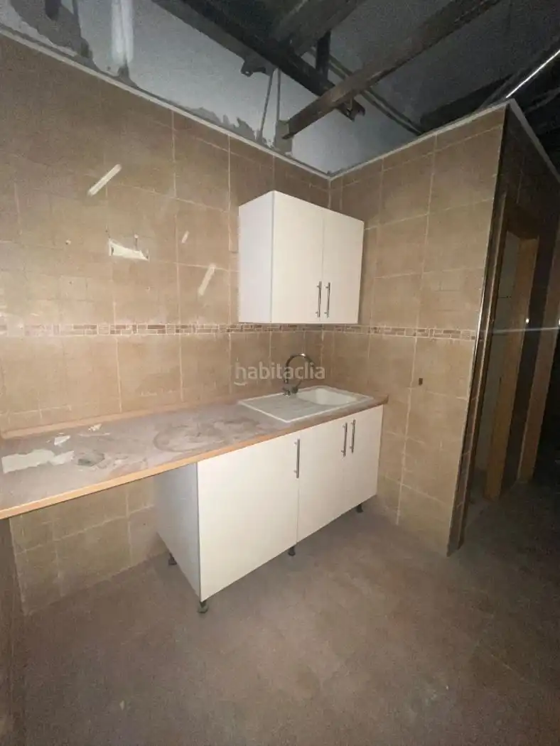 Local comercial en venda a Carrer d'Olèrdola 24, imagen 8