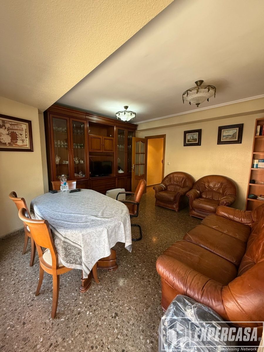Dining room of Flat for sale in  Valencia Capital  with Air Conditioner