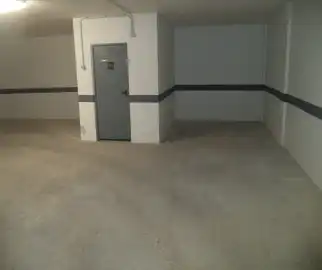 Aparcament amb ascensor en venda a C/ Hermanos Pinzón, imagen 4
