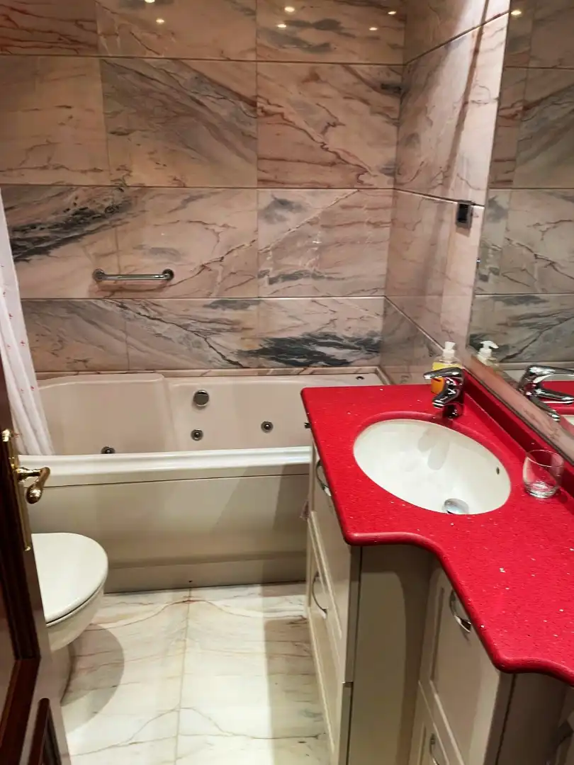 Bathroom of Flat for sale in Getxo   with Heating, Terrace and Storage room