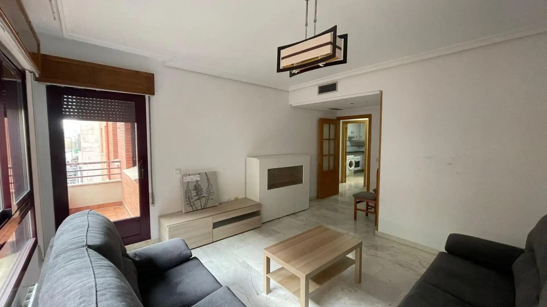 Sala d'estar de Pis de lloguer en Cáceres Capital amb Calefacció, Terrassa i Moblat