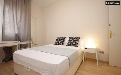 Bedroom of Flat to share in  Barcelona Capital  with Air Conditioner and Terrace