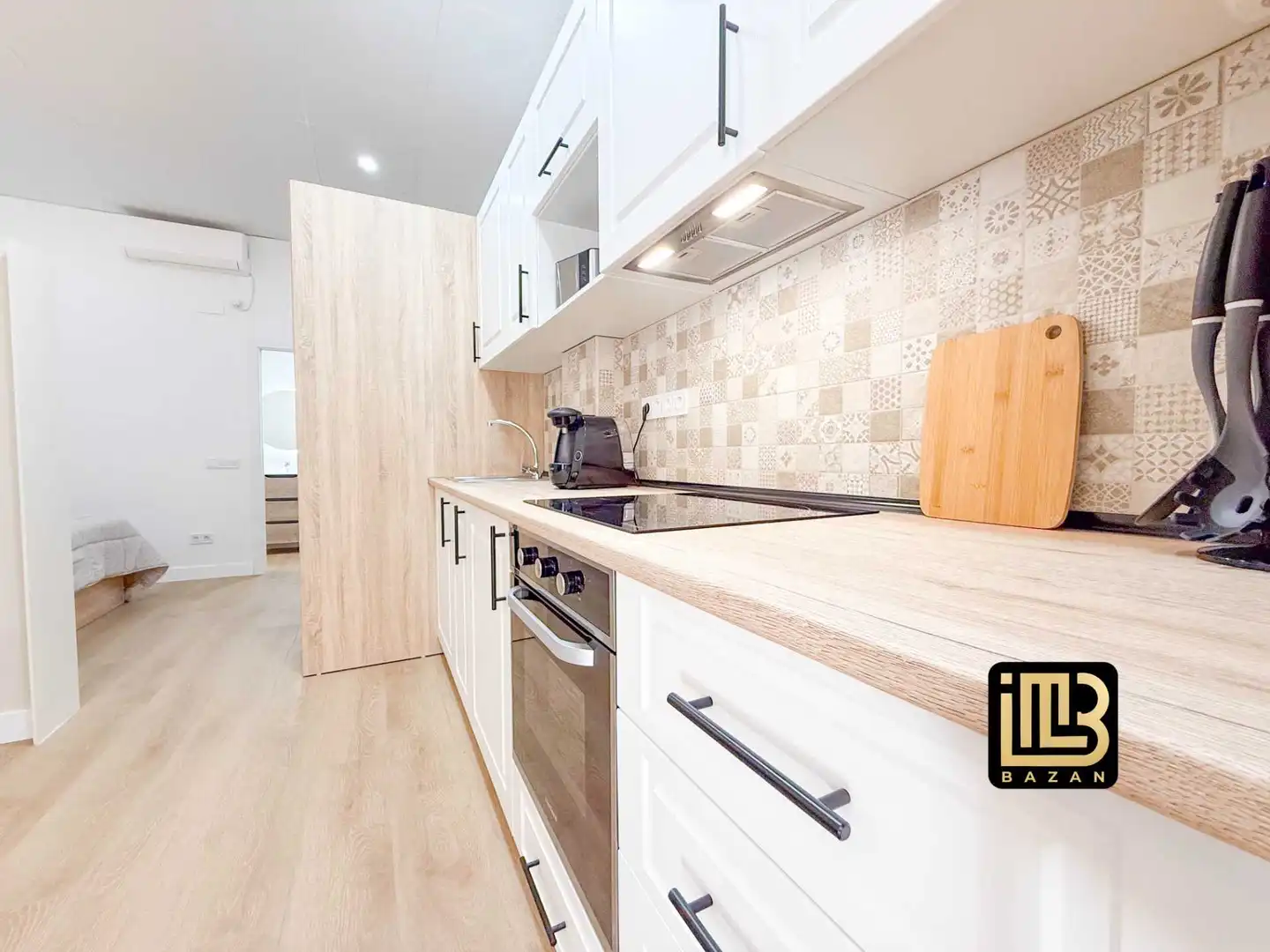 Study for rent in Calle Casarabonela, Santa Cristina - San Rafael