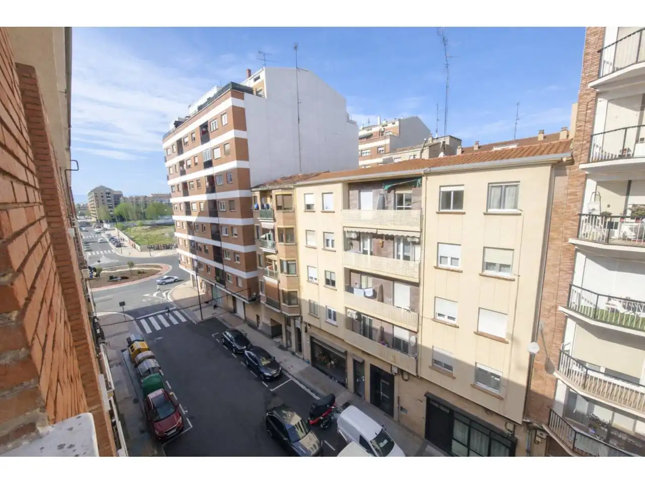 Vista exterior de Piso en venta en  Logroño con Calefacción y Parquet
