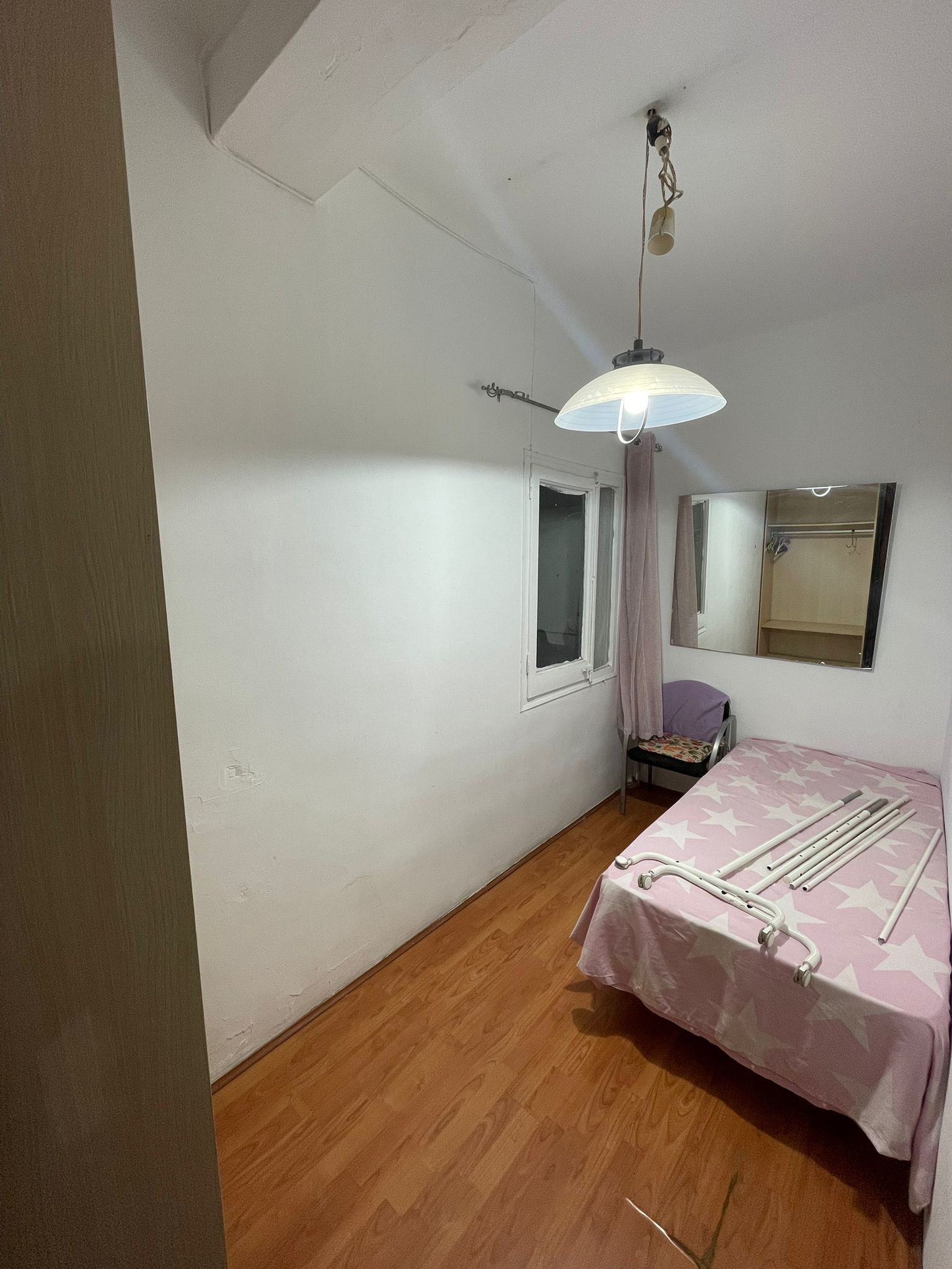 Dormitori de Pis en venda en  Barcelona Capital amb Terrassa