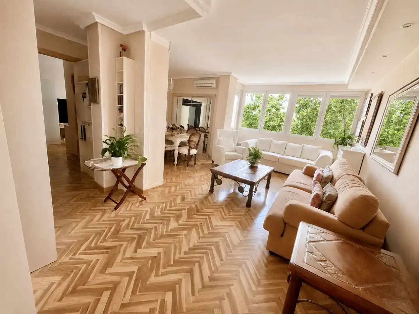 Sala d'estar de Dúplex en venda en Majadahonda amb Aire condicionat, Parquet i Traster