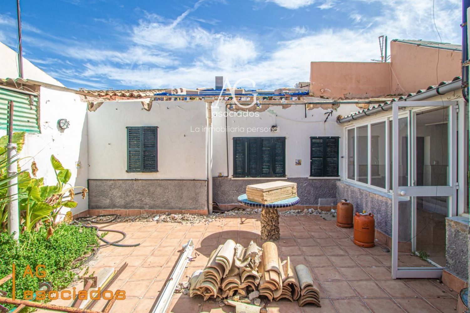 Vista exterior de Casa o xalet en venda en  Palma de Mallorca amb Terrassa i Traster