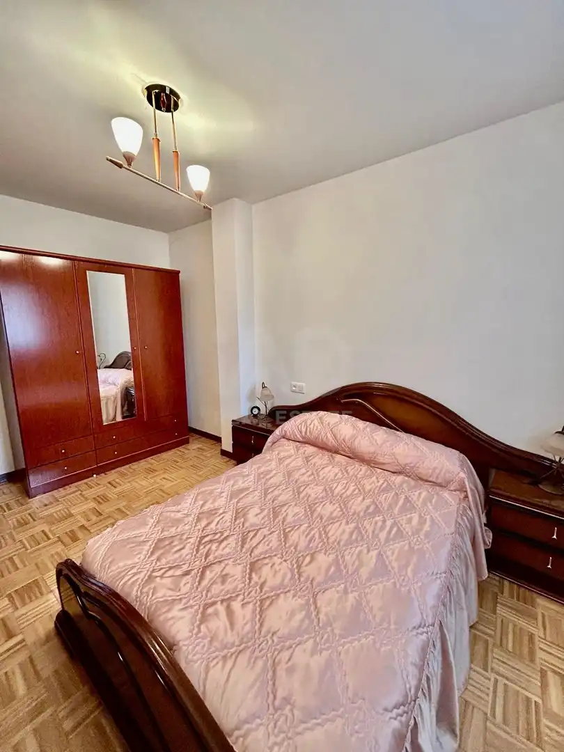 Habitación de Piso en venta en La Bañeza  con Calefacción