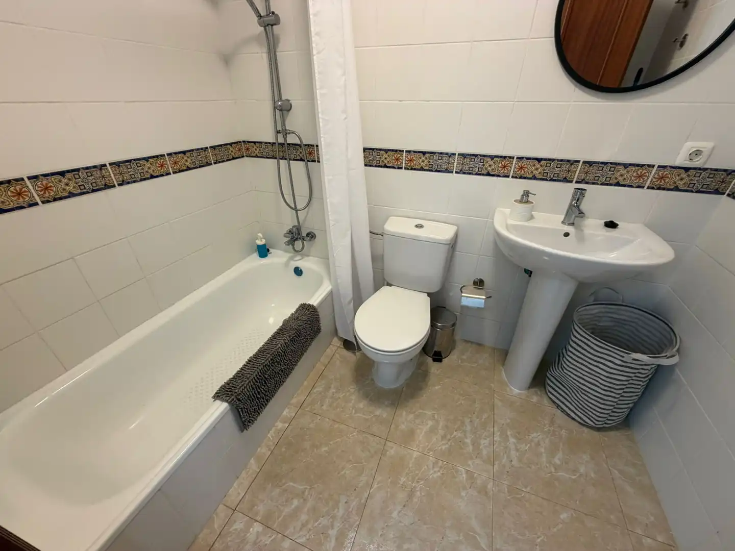 Bathroom of Flat for sale in Buenavista del Norte  with Air Conditioner, Heating and Terrace