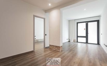 Flat for sale in  Barcelona Capital  with Storage room and Alarm