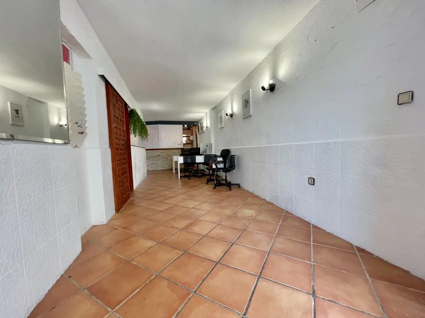 Geschaftsraum zur Miete in Torrevieja mit Klimaanlage, Heizung und Terrasse