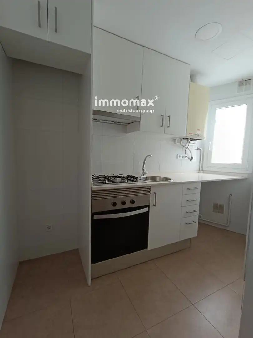 Cocina de Piso de alquiler en Esplugues de Llobregat con Calefacción y Terraza