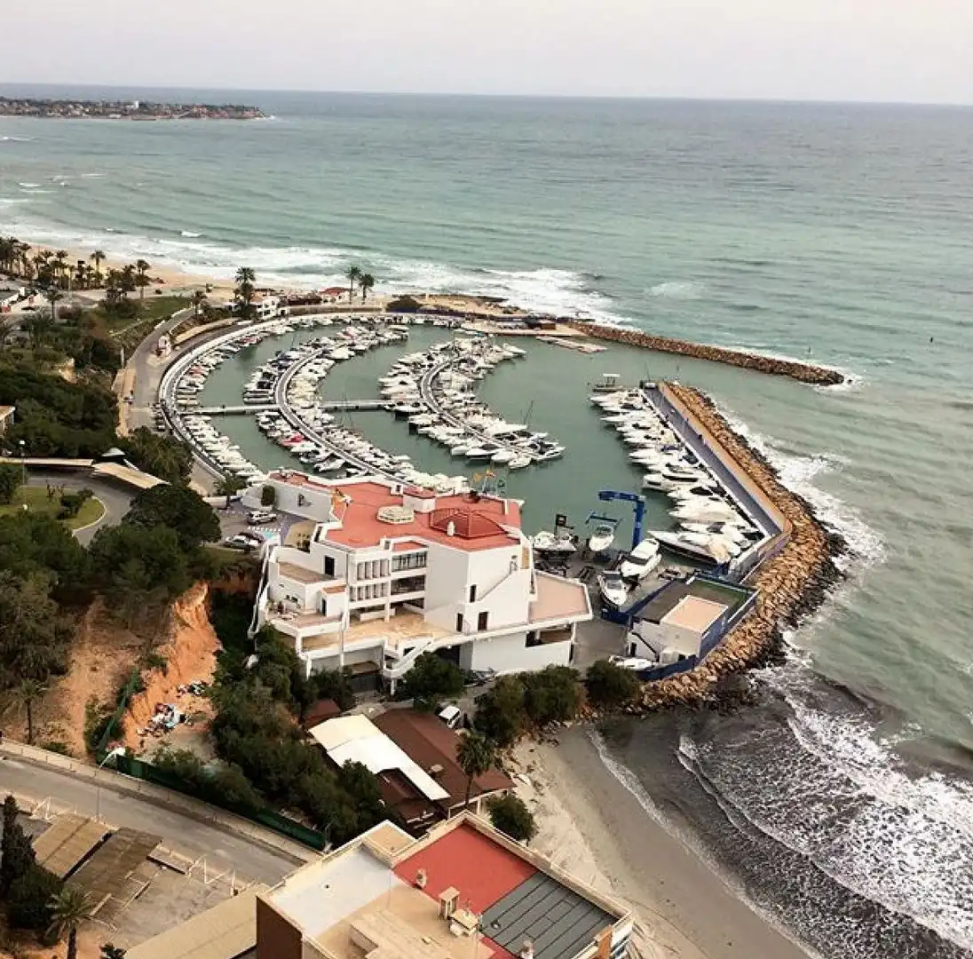 Piso en venta en Orihuela con Aire acondicionado, Jardín privado y Trastero