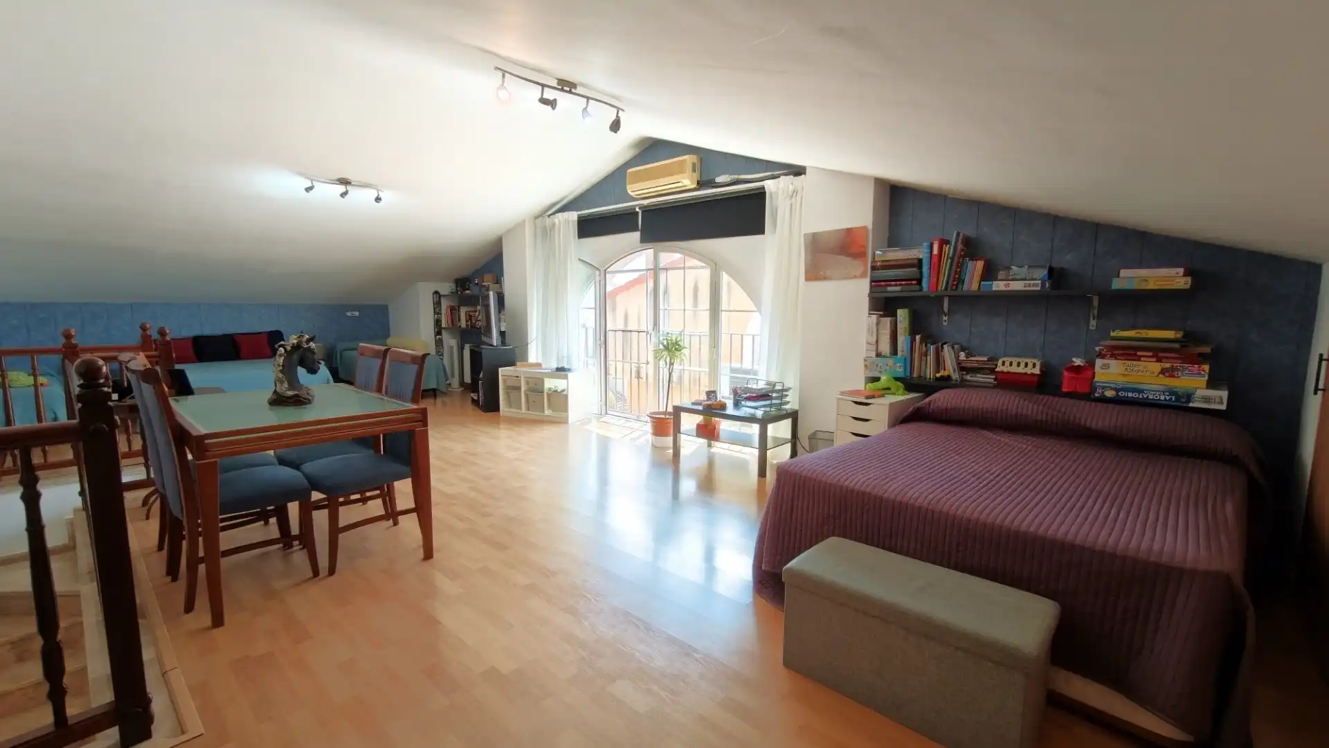 Habitación de Casa adosada en venta en Sant Salvador de Guardiola con Calefacción, Jardín privado y Parquet