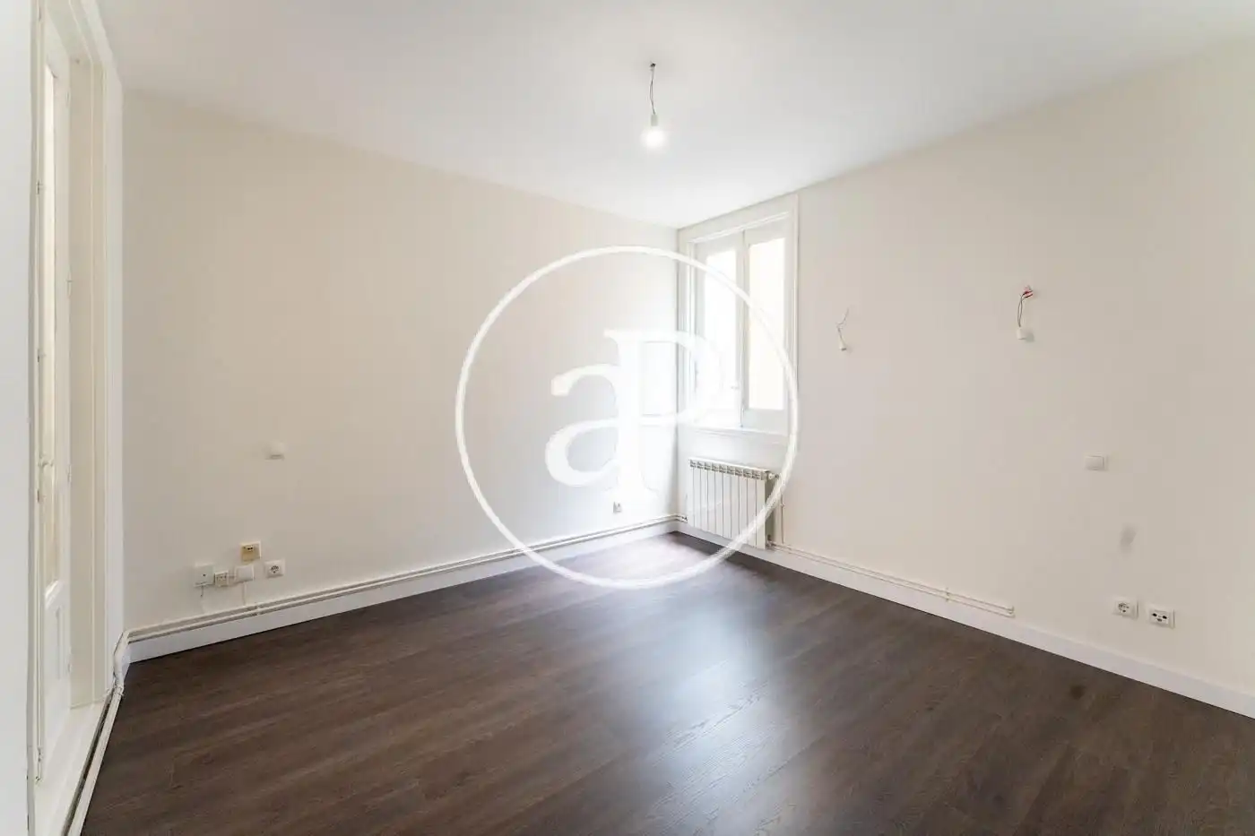 Bedroom of Flat for rent in Madrid  with Air Conditioner, Heating and Balcony