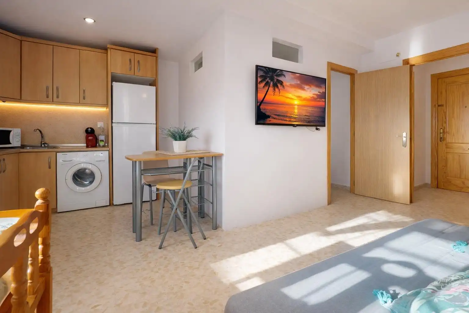 Cocina de Piso en venta en Roquetas de Mar con Jardín privado y Piscina comunitaria