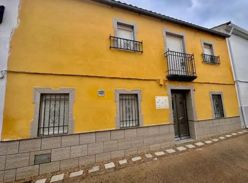 Reihenhaus mit Terrasse zum Verkauf in Calle De La Umbría, imagen 2