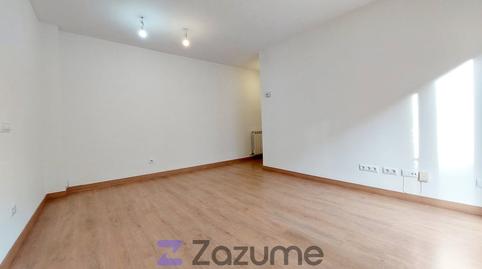 Photo 4 of Flat to rent in C. de las Naves, Acacias, Madrid