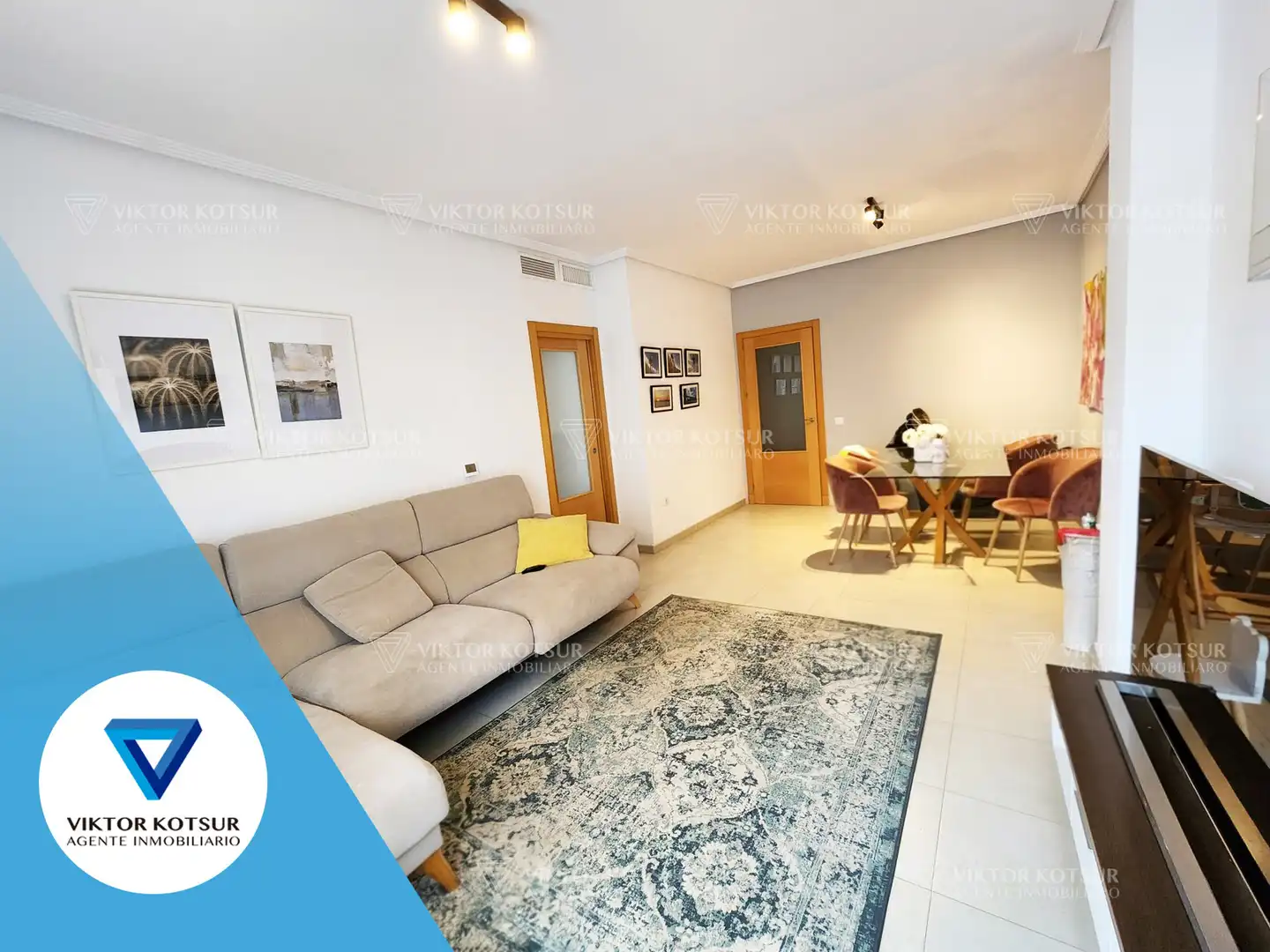 Sala de estar de Piso en venta en Roquetas de Mar con Aire acondicionado, Calefacción y Terraza
