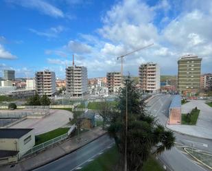 Vista exterior de Pis en venda en Barakaldo  amb Calefacció, Moblat i Forn