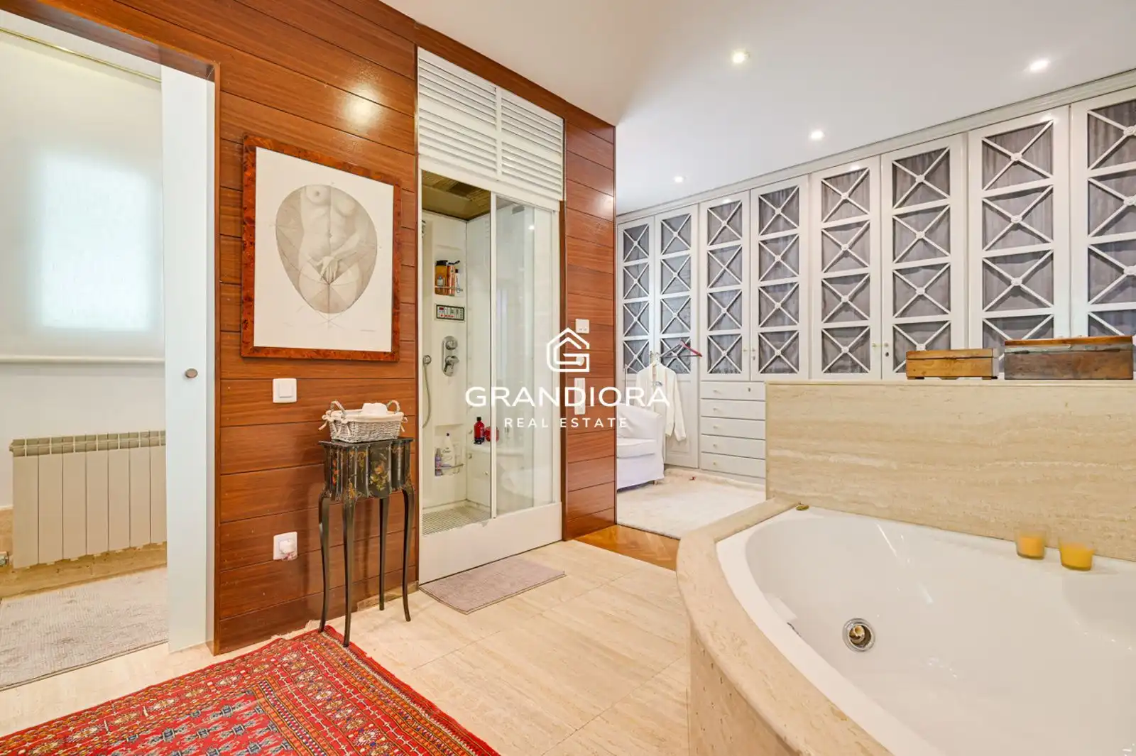Bathroom of Houses for sale in El Masnou  with Air Conditioner, Terrace and Swimming Pool