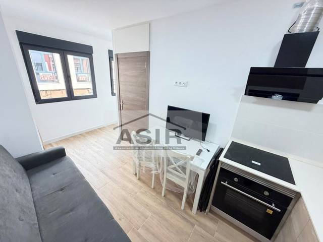 Estudio en Alquiler en Calle Benito Perez Galdos en Centre