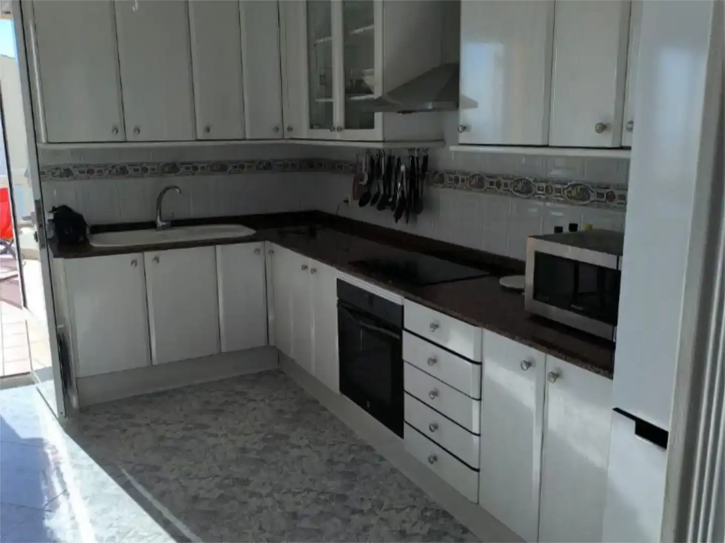Kitchen of Flat for sale in Calpe / Calp  with Air Conditioner, Private garden and Swimming Pool